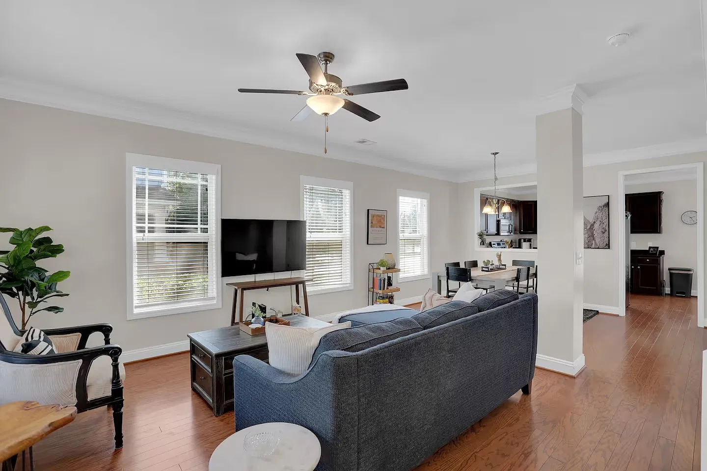 2 bed, 2.5 bath, 1296 sqft, $2,295 — Photo 4