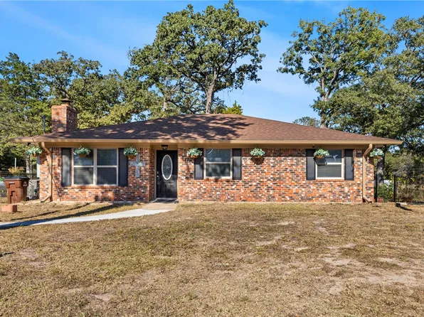 316 Holly Dr, Caldwell, TX 77836