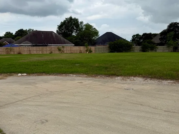 Margo Ln, Sulphur, LA 70663