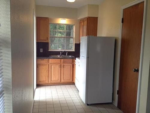 1st image of 1305 S Dakota Ave