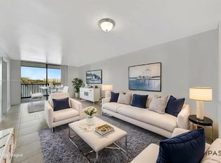 117 Lake Emerald Dr APT 408, Oakland Park, FL 33309