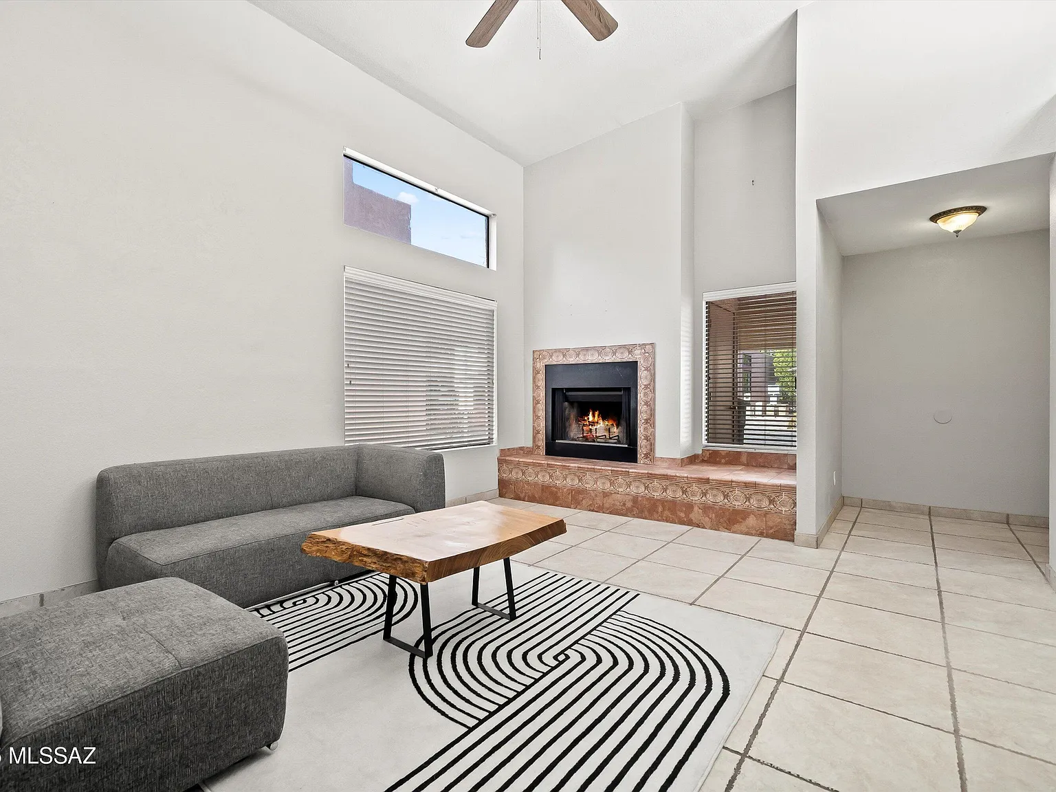 2 bed, 2.0 bath, 1366 sqft, $1,800 — Photo 4