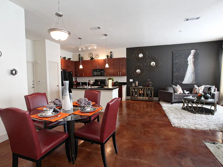 Sawyer Heights Lofts — Photo 11