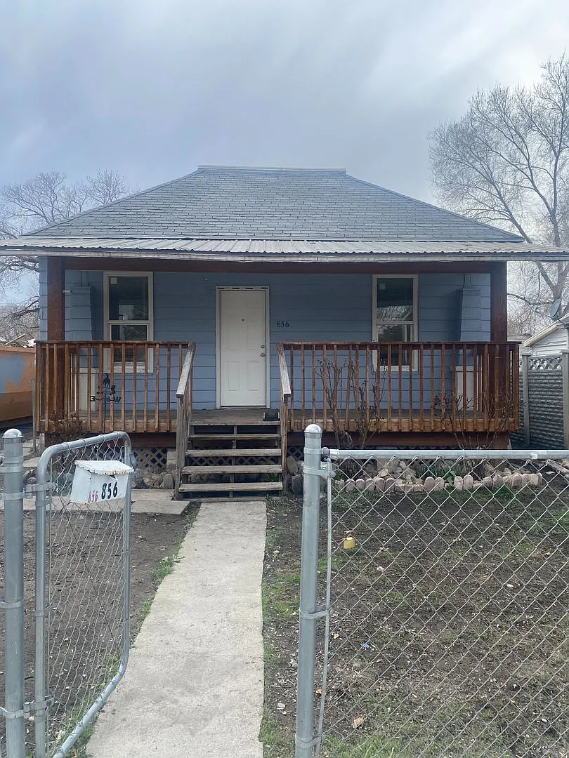 2 Bedroom Home — Photo 2