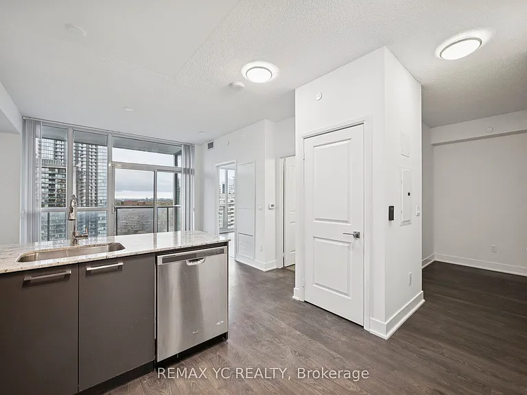 88 Sheppard Ave E #2305 — Photo 4
