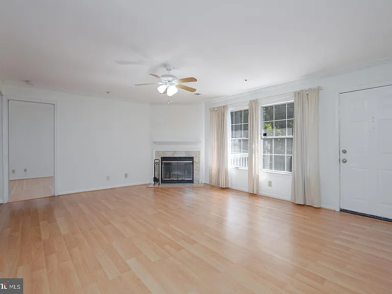 5800 Inman Park Cir #360 — Photo 7
