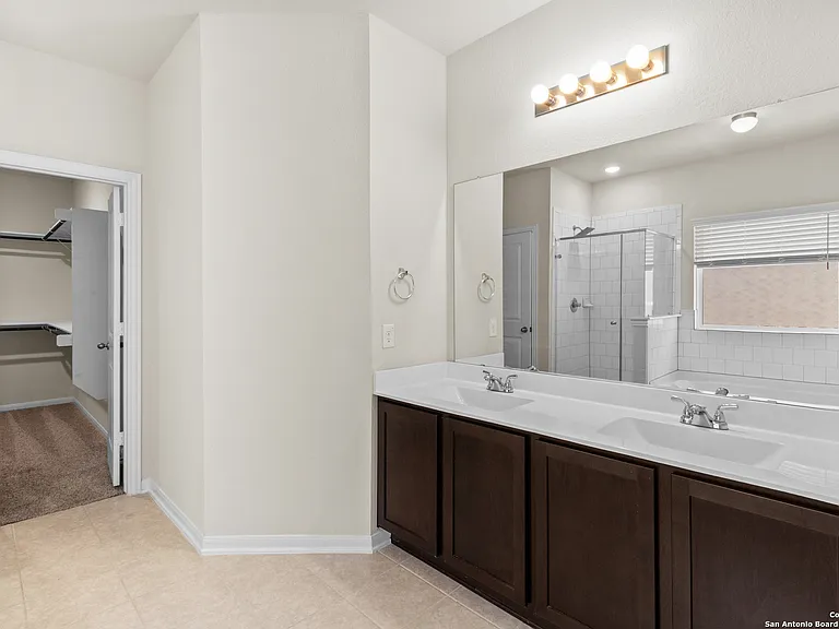 8904 Portobello Way — photo 12