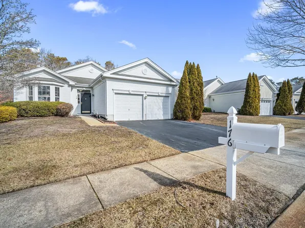 176 Southampton Dr, Galloway, NJ 08205