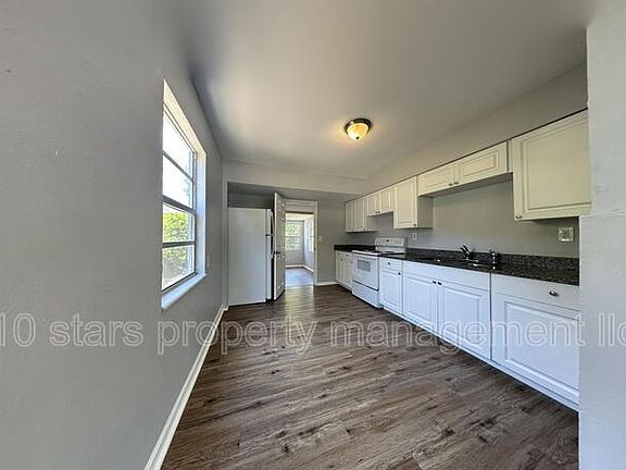 4th image of 4445 10th Ave S
