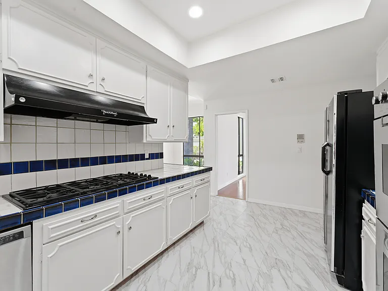 3329 Dona Rosa Dr — Photo 30