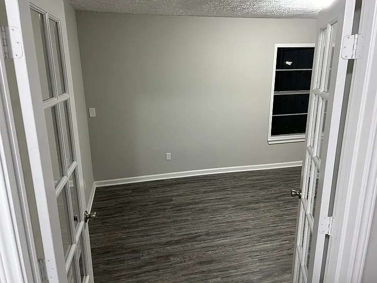 207 Sunset Heights Ave — Photo 2