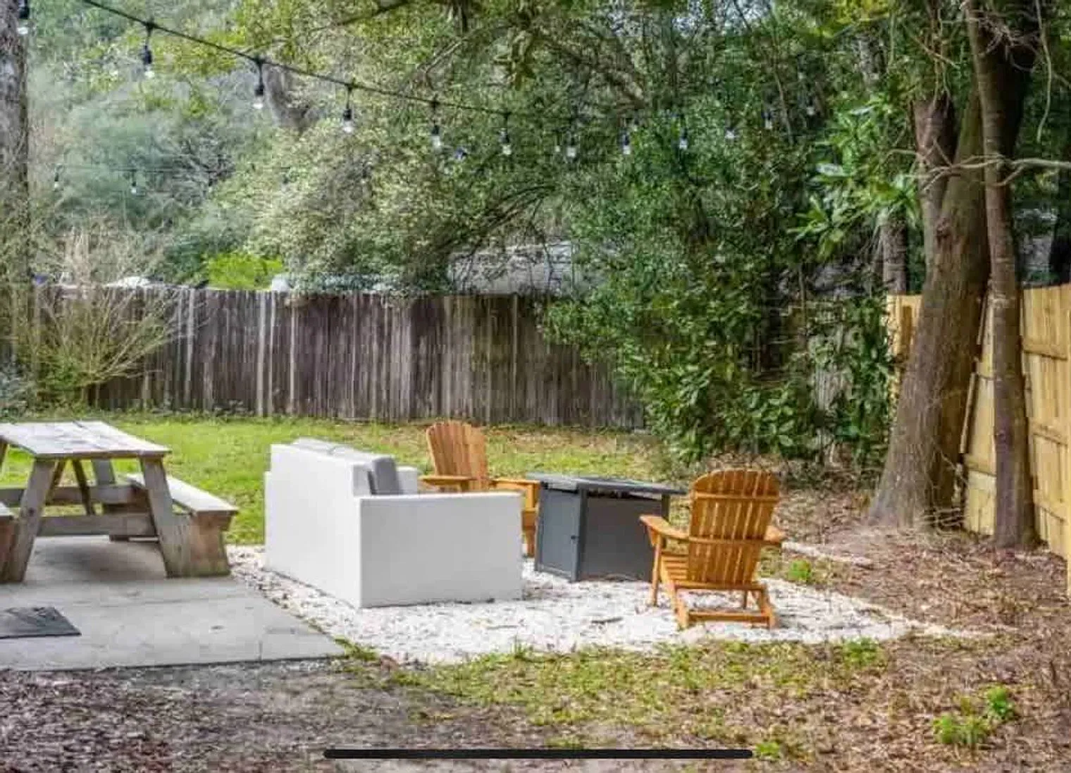 2 bed, 1.0 bath, 1044 sqft, $2,642 — Photo 3