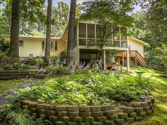 3rd image of 291 Dogwood Dr
