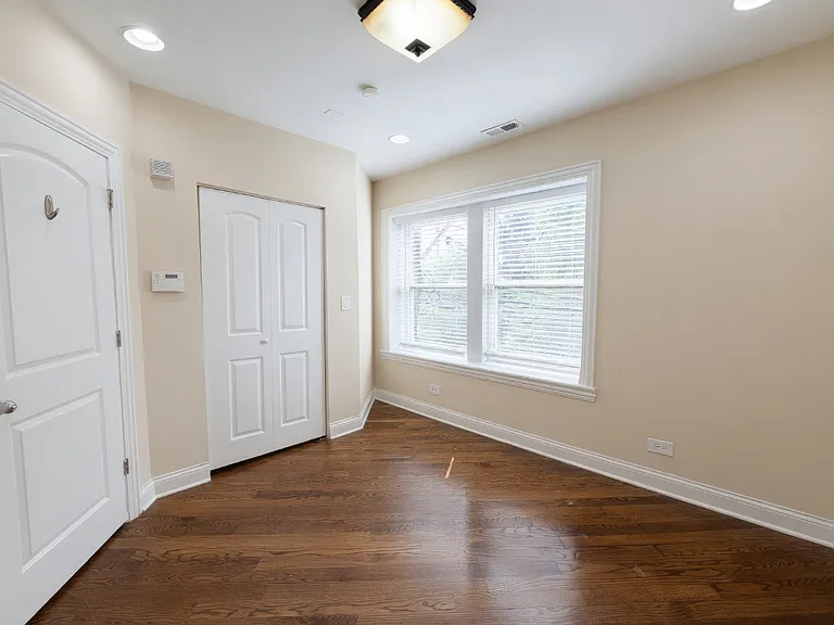 4019 N Central Park Ave #2S — Photo 6