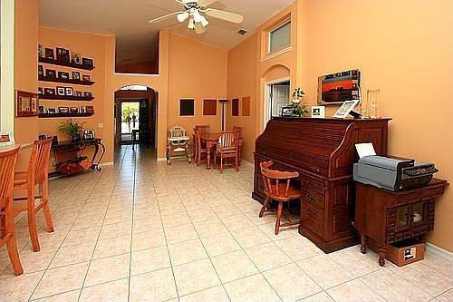 Spacious Open flFoorplan
