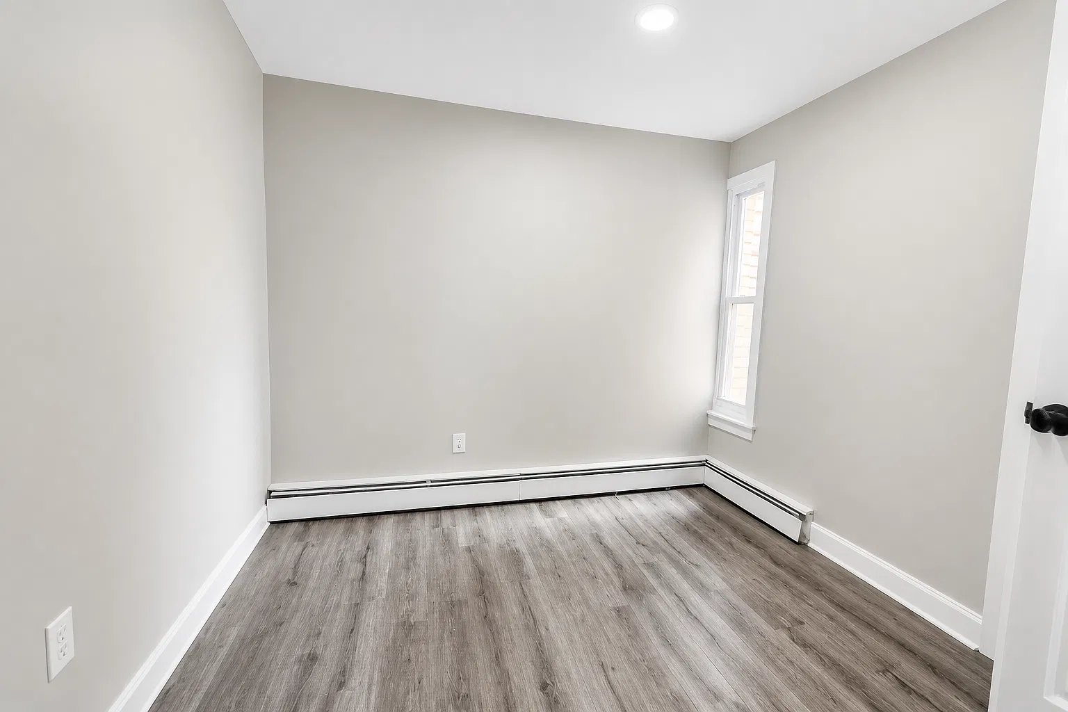 3 bed, $2,095 — Photo 4