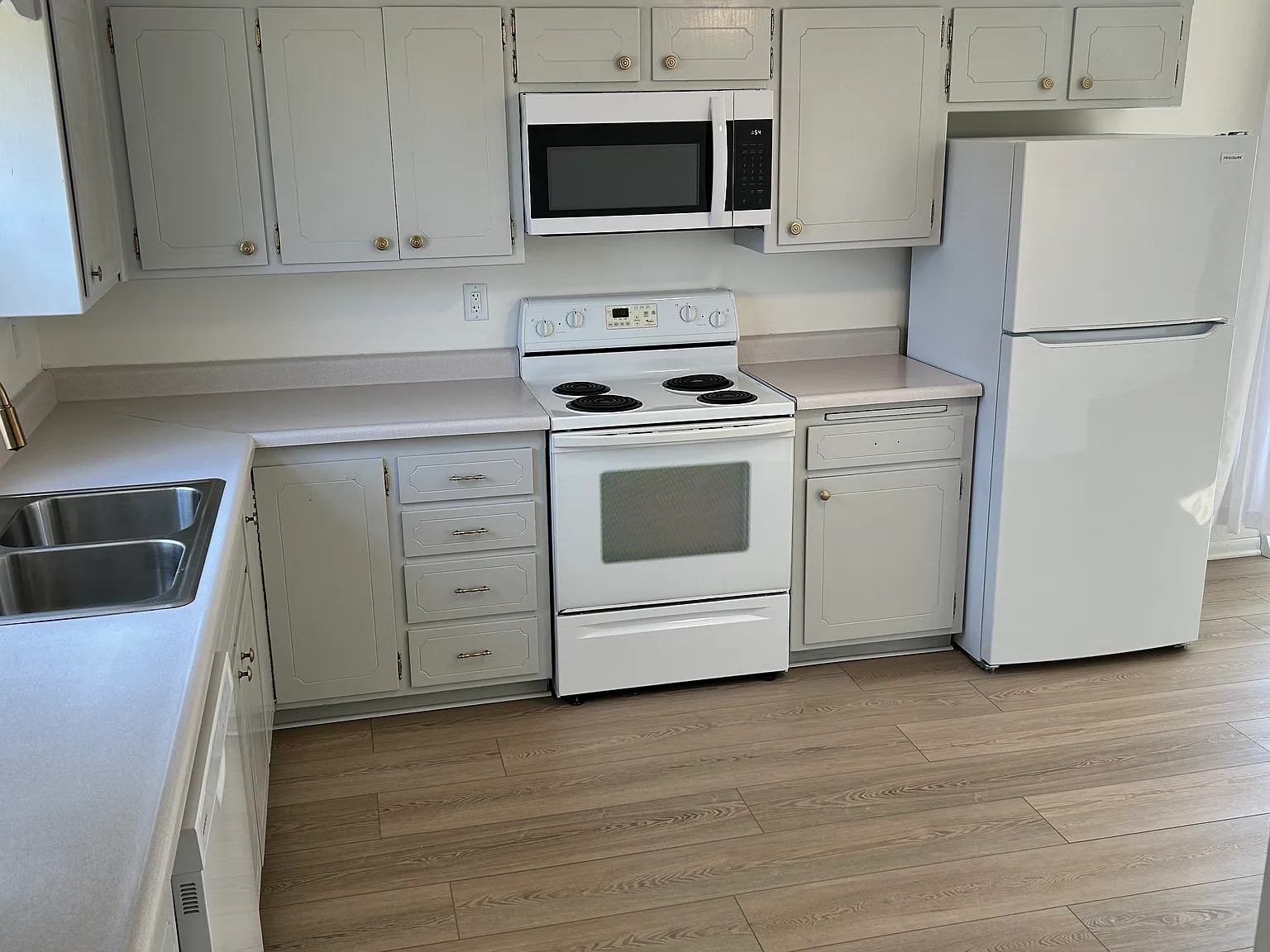 3 bed, 1754 sqft, $2,650 — Photo 4