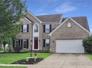 345 E Manor Dr, Springboro, OH 45066