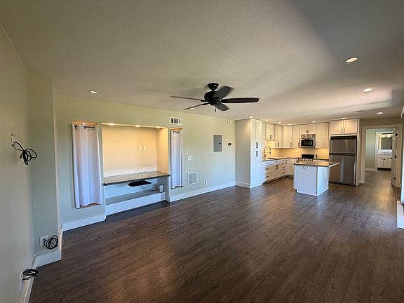 3rd image of 1220 Monte Vista Ct Suite B