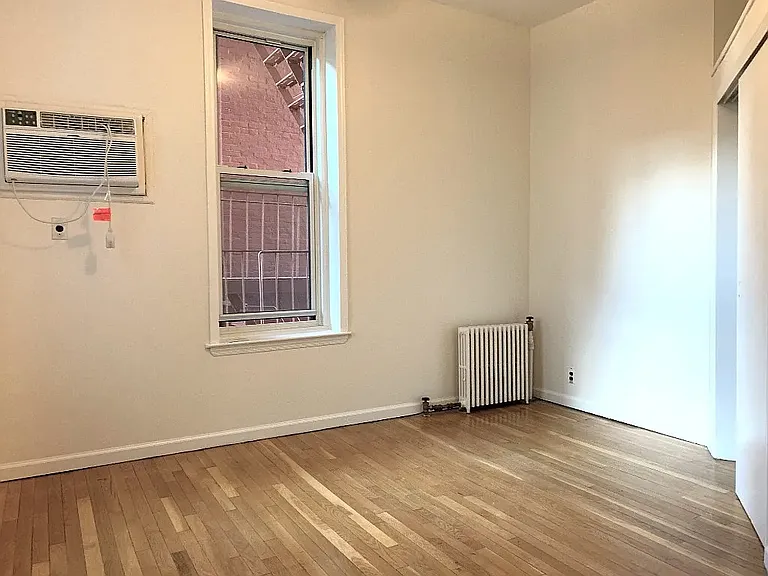 101 W 86th St #2E — Photo 7