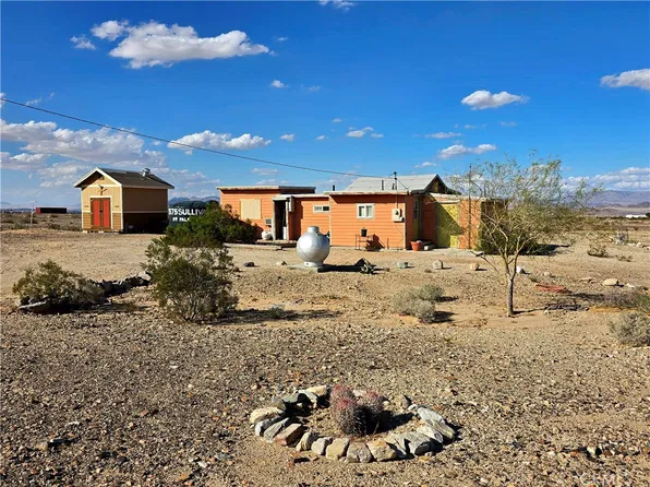 77575 Sullivan Rd, Twentynine Palms, CA 92277