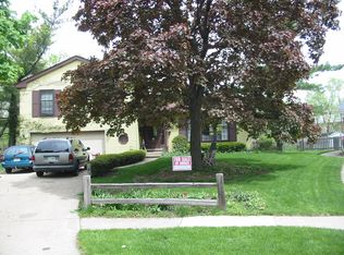 106 56th Ct, Downers Grove, IL 60516