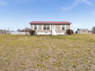 907 Finchs Hill Rd, Warsaw, VA 22572