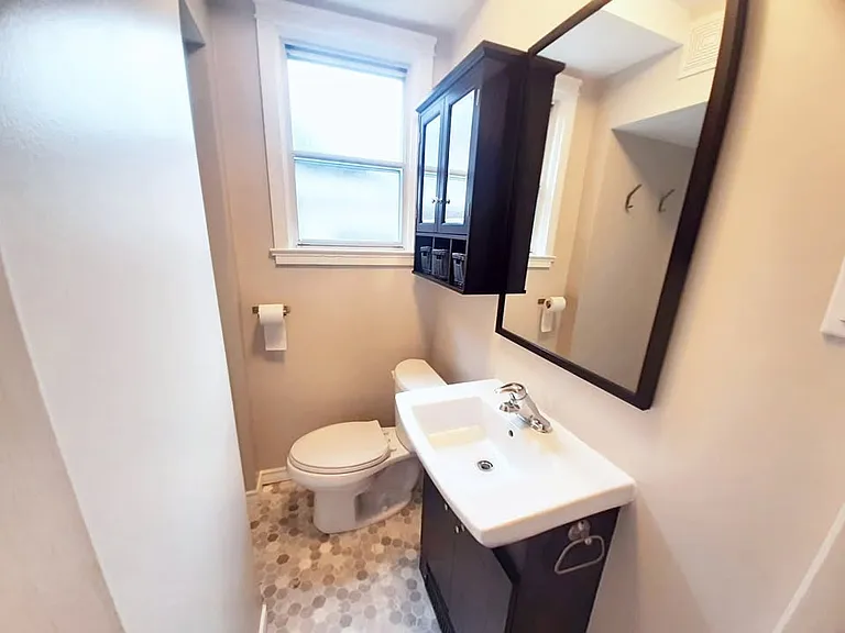 100 Kildonan Dr #2 — Photo 2