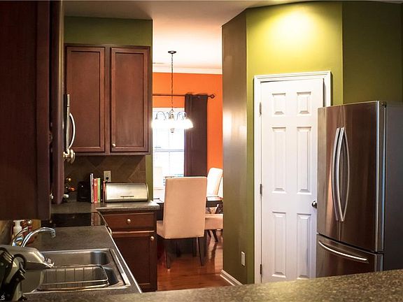 5th image of 807 Redland Dr