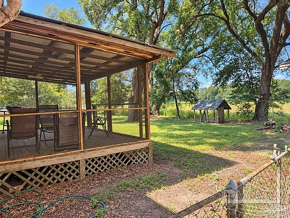 2nd image of 8021 Beaver Cir