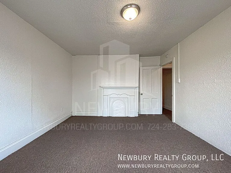37 Hickory St — Photo 24