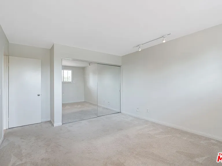23454 Park Hermosa — Photo 25