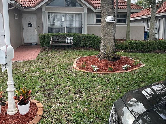 2nd image of 1617 NW 106th Lane