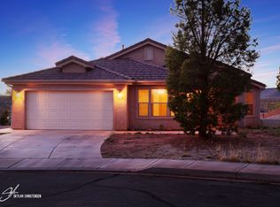 929 N Madison Hts, Washington, UT 84780