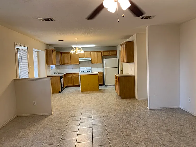 1016 Sweet Melissa Dr — Photo 8