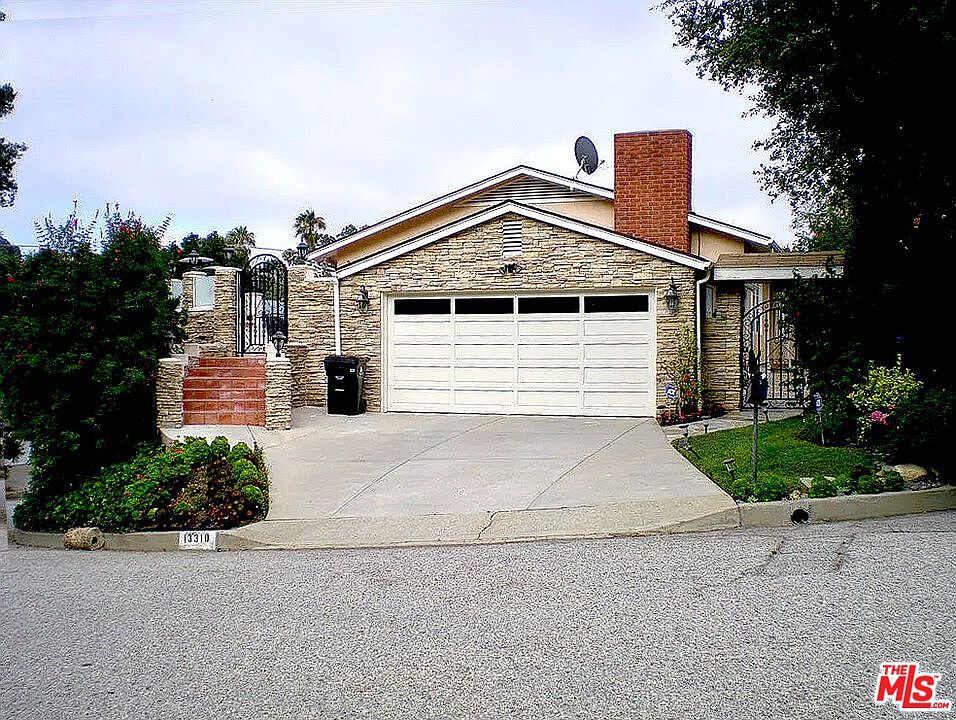 1st image of 13310 Westcove Dr