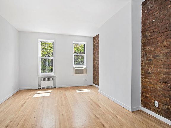 2nd image of 1630 2nd Ave APT 5RS