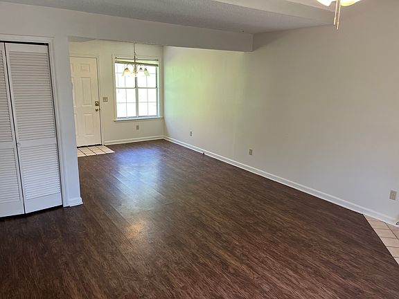 3rd image of 3829 N Ter Unit B