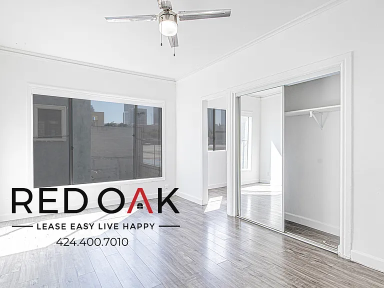 1454 W 3rd St #203 — Photo 1