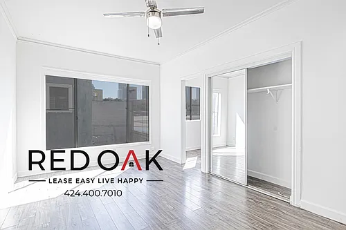 1454 W 3rd St #203 Photo 1