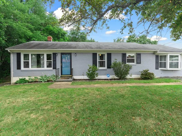 127 Pine Acres Dr, Madison Heights, VA 24572