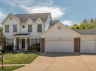 318 Jefferson Circle Dr, Fenton, MO
