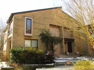 3160 Colchester Brook Ln, Fairfax, VA 22031