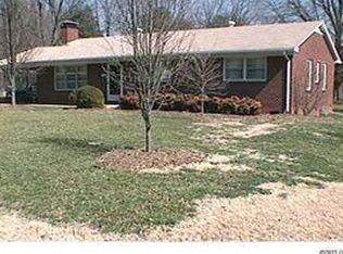 720 Carlton Dr, Gastonia, NC 28054