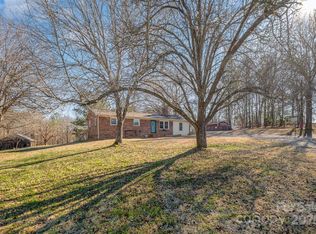 120 Garden Ln, Grover, NC 28073