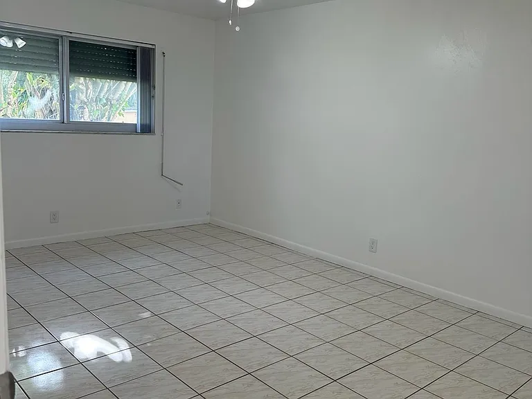 225 Bonnie Blvd #116 — Photo 18
