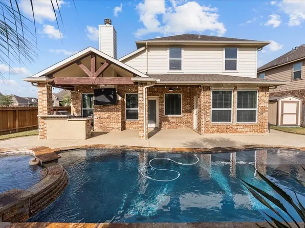 324 Westwood Dr, League City, TX 77573