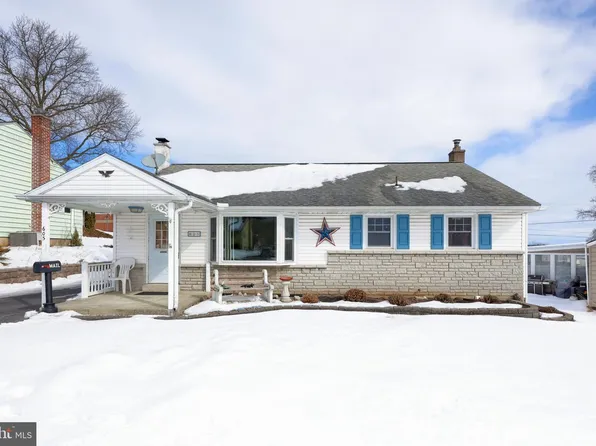 605 N Mount Joy St, Elizabethtown, PA 17022