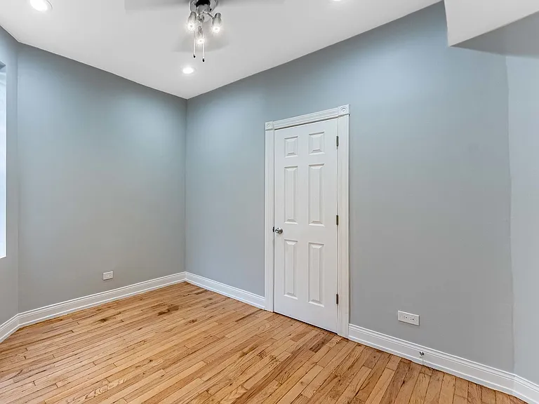 555 N Lawler Ave #1 — Photo 10