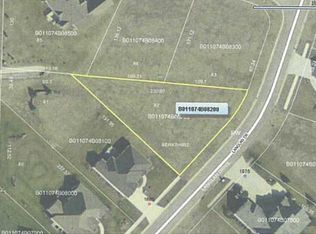 1860 Langlan Dr, Defiance, OH 43512